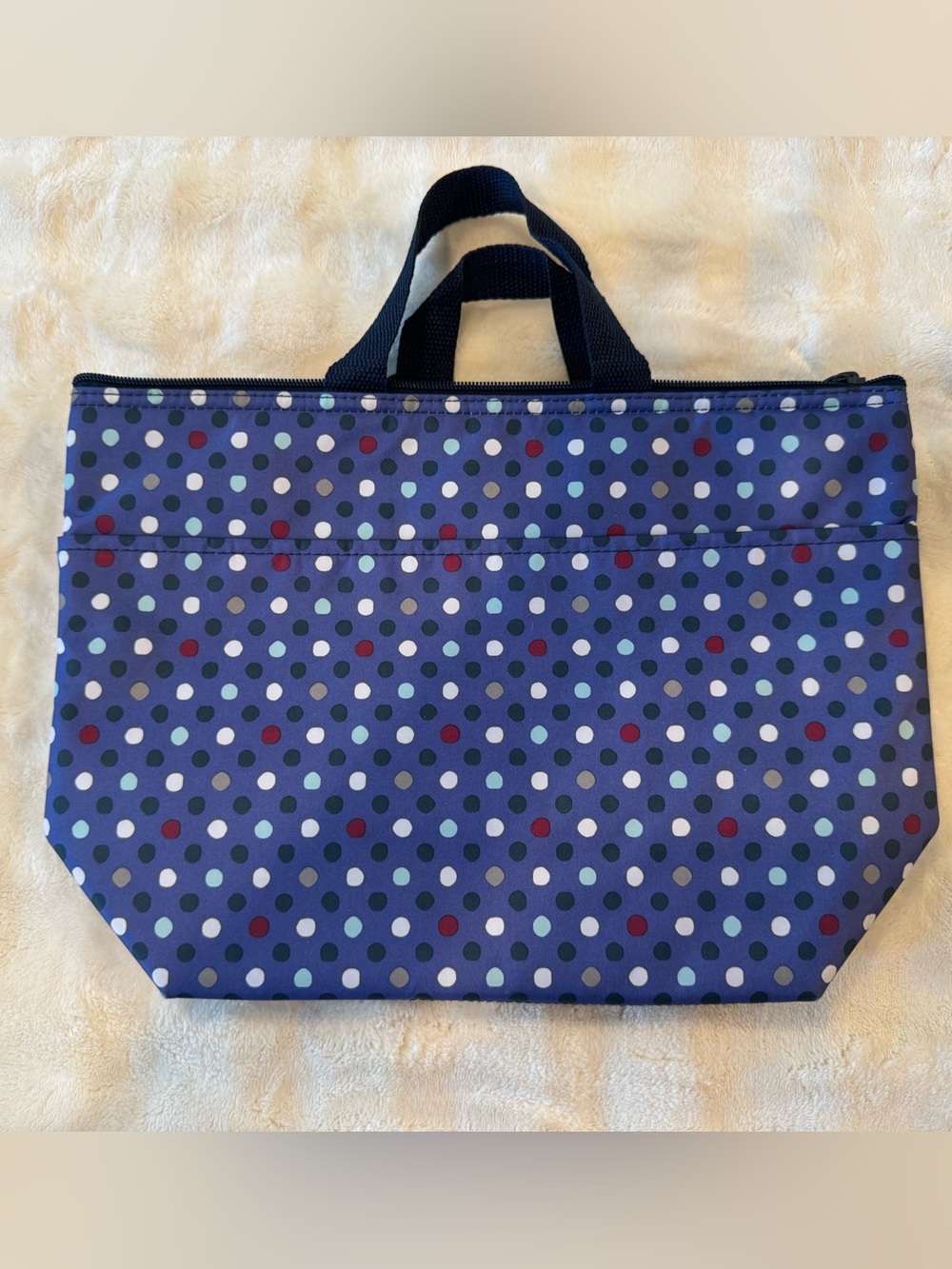 Thirty-One thermal tote bag in the "Playful Pop" pattern